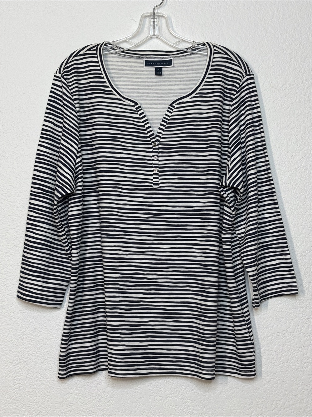 Karen Scott Striped Long Sleeve Henley NWOT 1X Dark Navy and White